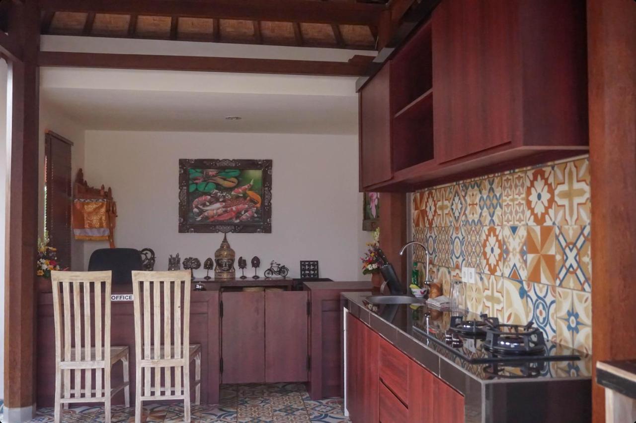 Kj Klumpu Wooden Style Guest House At Canggu Exterior photo